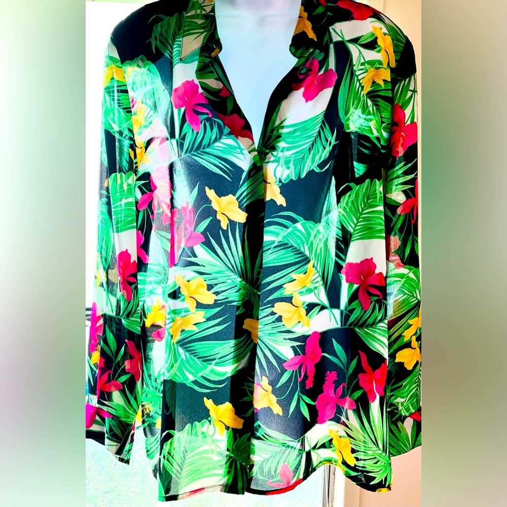 Vintage Joan Leslie size 14, from Guatemala, Tropical Sleeved Button Up Blouse
